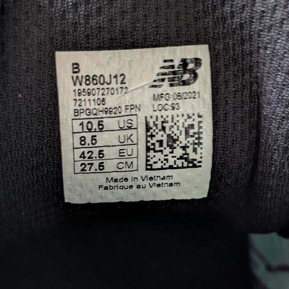 Women's New Balance Fresh Foam Comfort Runners Running Shoes Glow in… - Picture 9 of 9